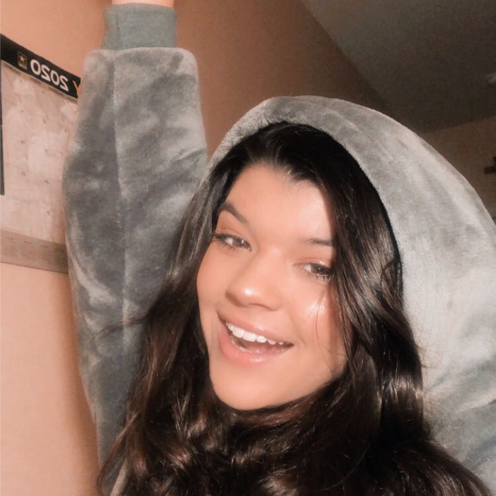 Meet your Posher, Emma